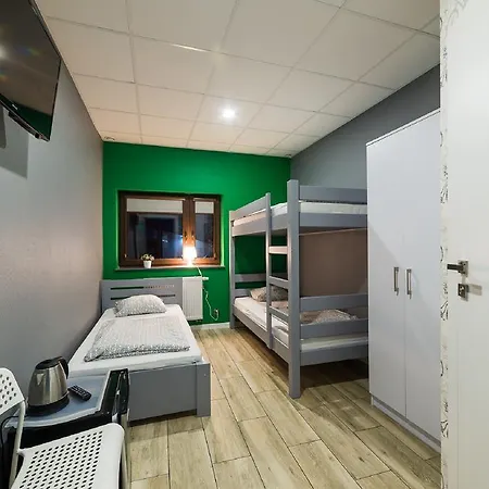 Vandrarhem Filip 2 *