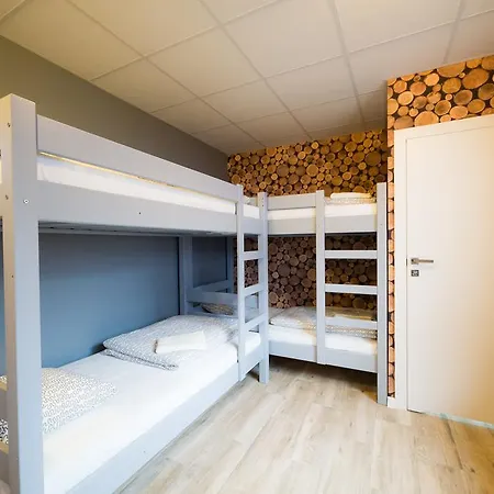 Filip 2 Hostel *